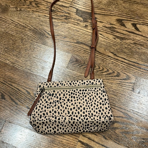 Universal Thread Handbags - Universal Thread Crossbody Purse